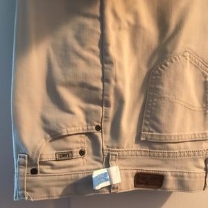 Tan Lee Jeans Size 12 Long in excellent condition. Dry cleaned & ready to wear